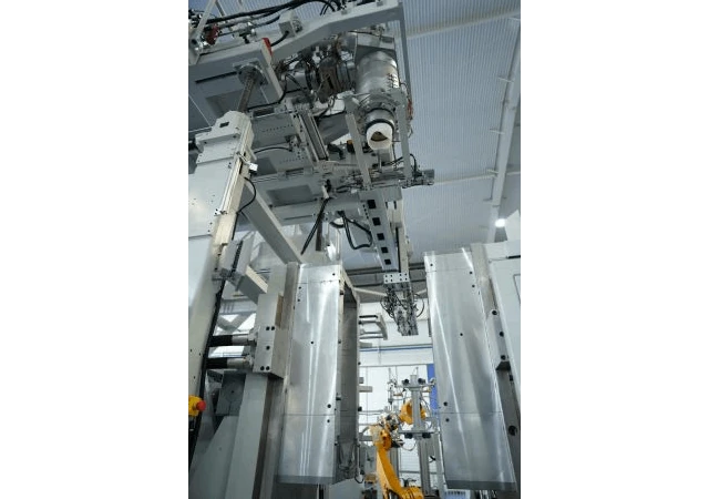 Optional Accumulator Head & Continuous Extrusion Die Head