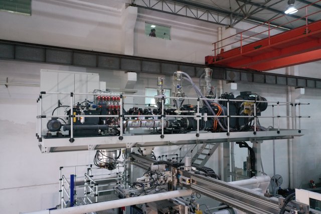 Precision Drive for High-Efficiency Extrusion